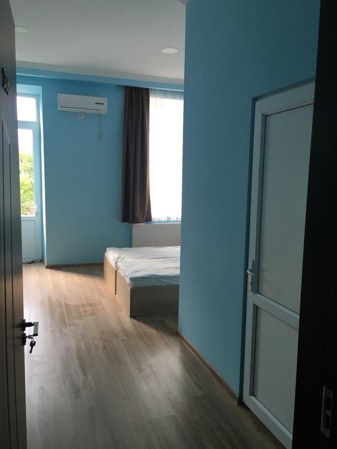 Kmg Hotel Khashuri Luaran gambar