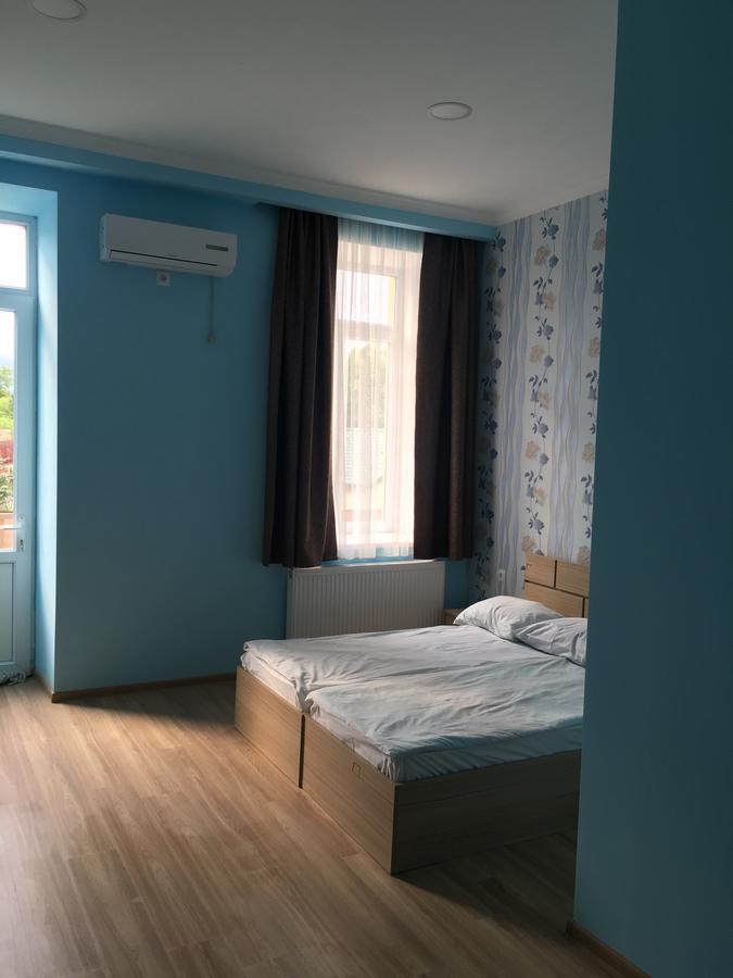Kmg Hotel Khashuri Luaran gambar