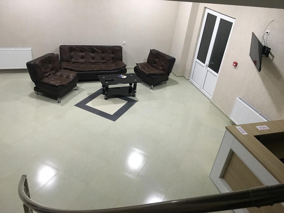 Kmg Hotel Khashuri Luaran gambar